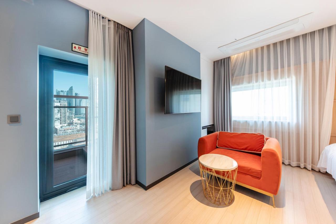 H Avenue Gwanganri Hotel Busan