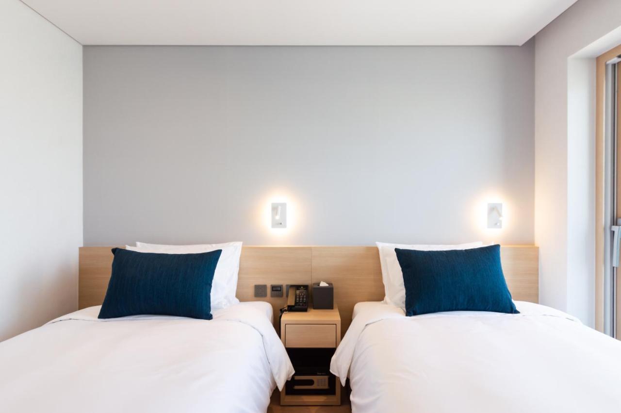 Connect & Hotel *