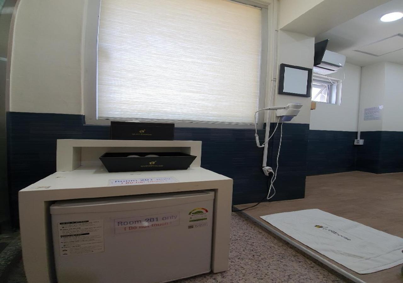 24 Nampo Station Guest house 2*