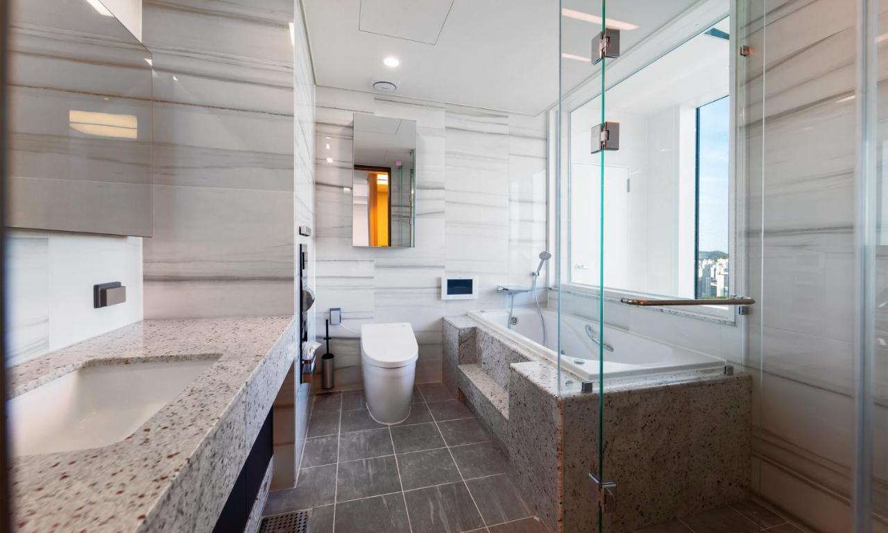 Grand Lct Hotel