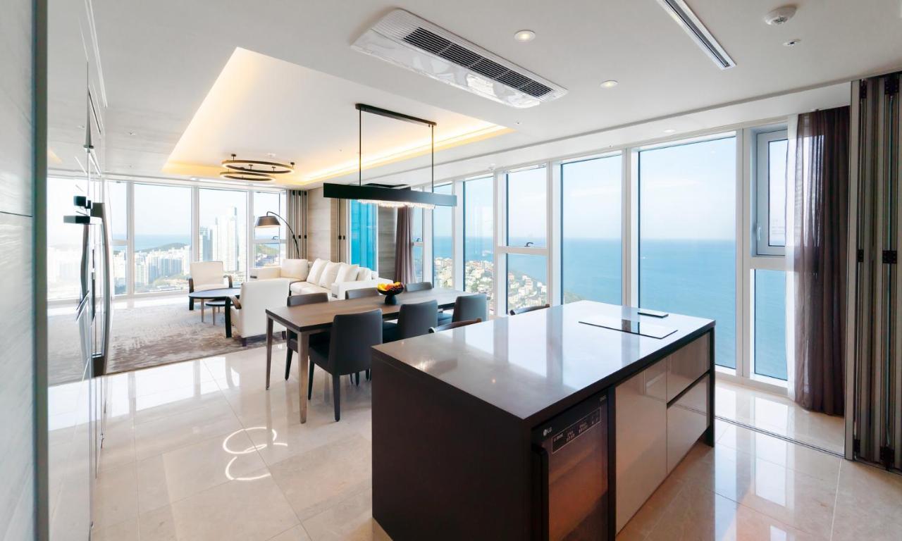Khách sạn Grand Lct Busan