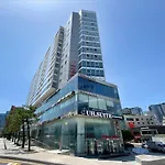 Uh Suite Haeundae Harbor Town 4F