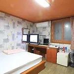 Busan Inn Motel