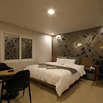 Hotel Gem