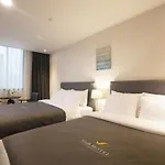 Gnb Hotel