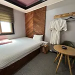 Maldives Hotel & Hostel