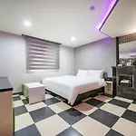 Mu Hotel