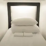 Canvas Black Guesthouse