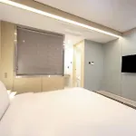 Hound Hotel Songjeong
