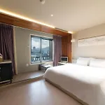 Hotel Bridge