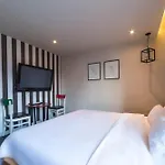 Hotel Bridge