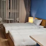 #2 Twin# 2 Minutes Run To The Sea, Close To The Sea, 5 Minutes To Club D Oasis Swimming Pool, Renewal Fresh Apartment