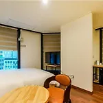 Billy Hotel