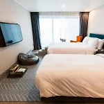 Youngmu Parade Hotel