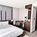 Centum Business Hotel