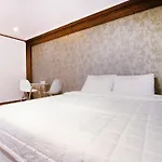 Hotel Orange