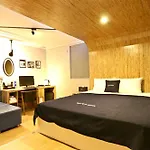 Haru Hotel