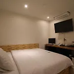 Ara Hotel