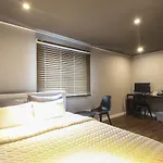 Hotel The Hit