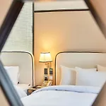 Brown Dot Hotel Songjung