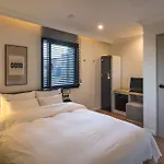 Busanjin Brown-Dot Hotel