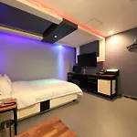 V Hotel