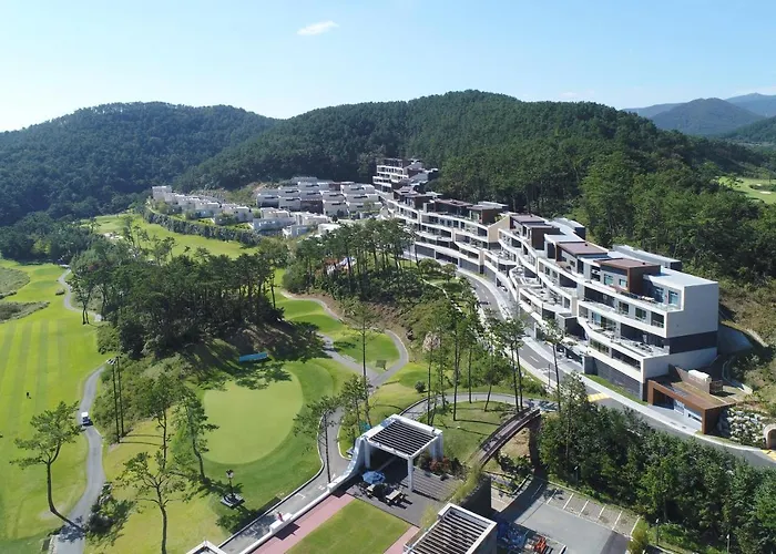 Haeundae Beach Golf & Resort