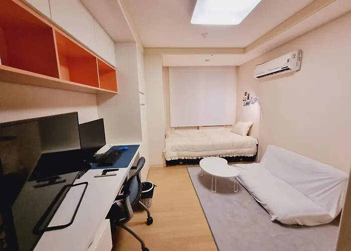 Gaming House For Long-Term Stay L 장기숙박, 자가격리 숙소를 위한 시청역 3분거리 게이밍 하우스