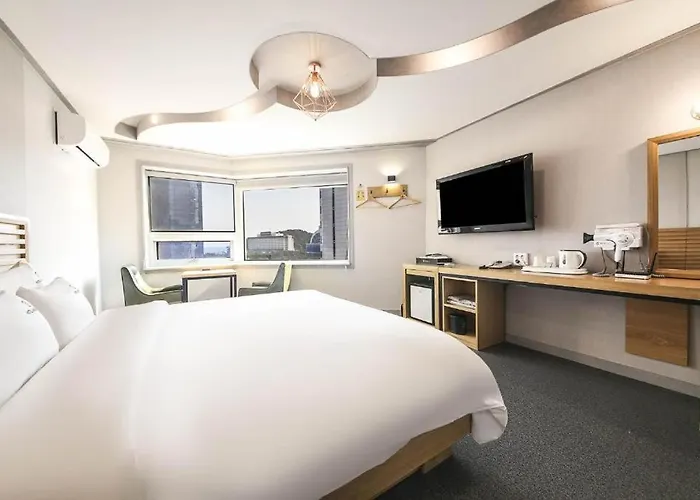 Haute Hotel