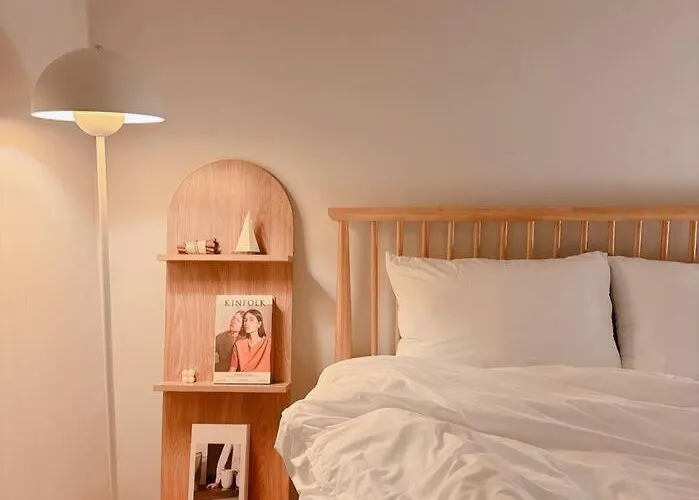 3 Bed Room With Queen Bed