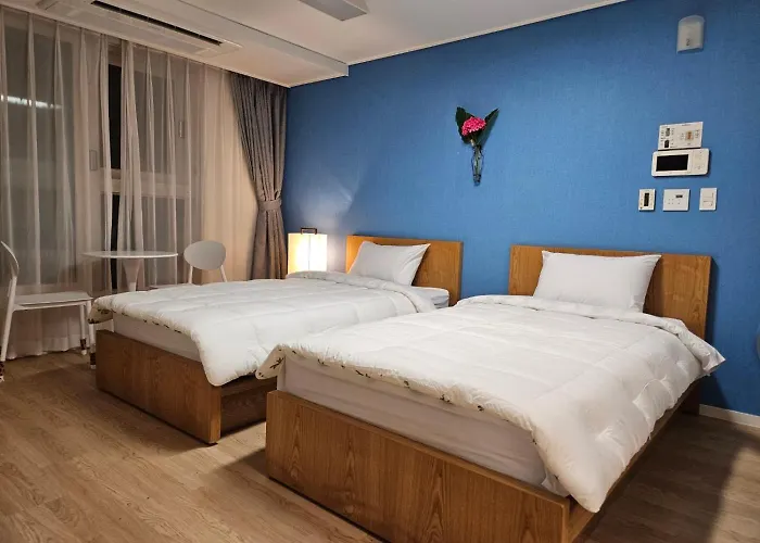 #2 Twin# 2 Minutes Run To The Sea, Close To The Sea, 5 Minutes To Club D Oasis Swimming Pool, Renewal Fresh Apartment