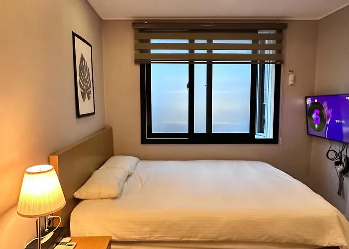Goldenbay Residence & Pension