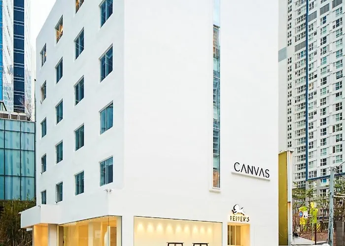 Canvas Hostel