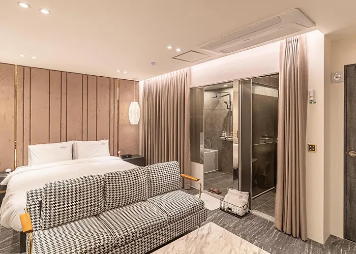 Yangjeong Stay Avenue Hotel
