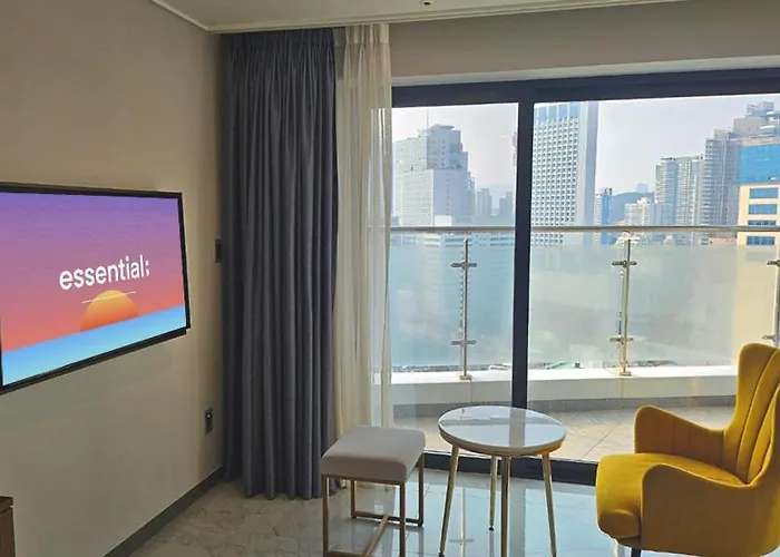 Youngmu Parade Hotel