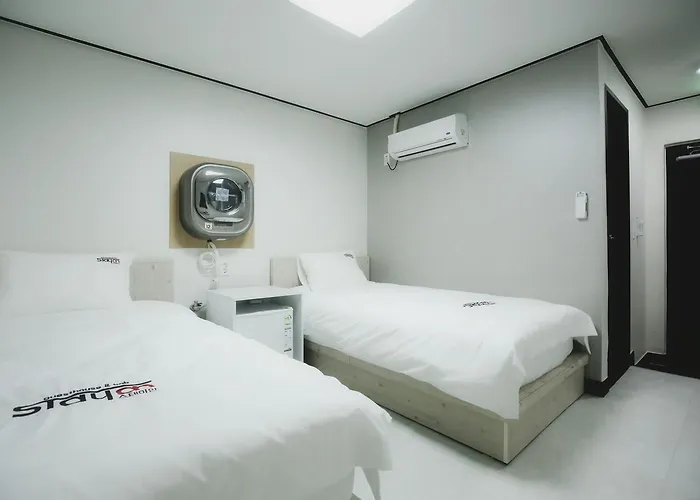Stayan Guesthouse And Bnb