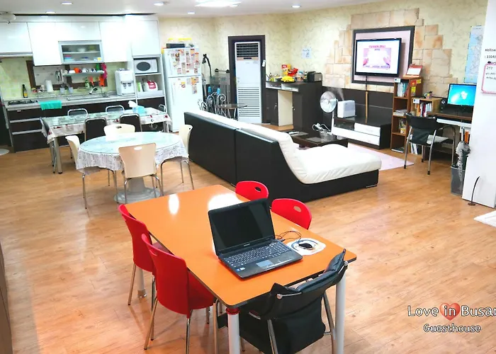 Love In Busan Guesthouse
