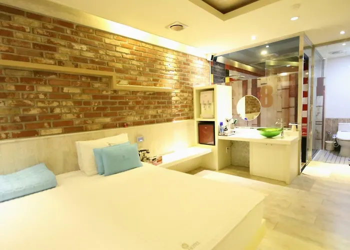 Dongrae Vov Hotel