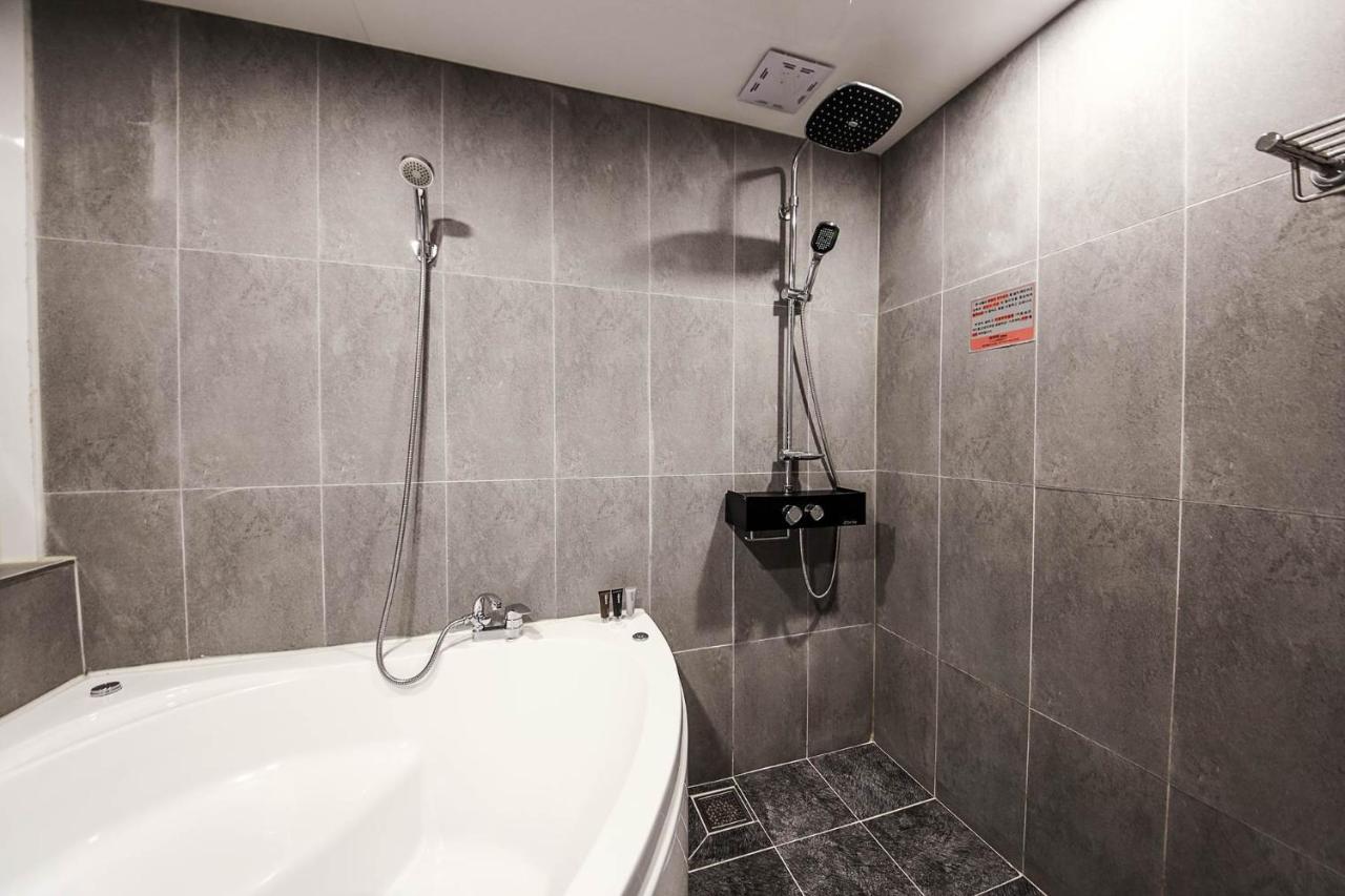 Hotel Haute 2*