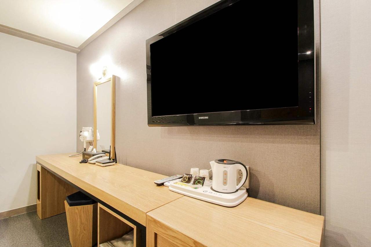 Haute Hotel 2*