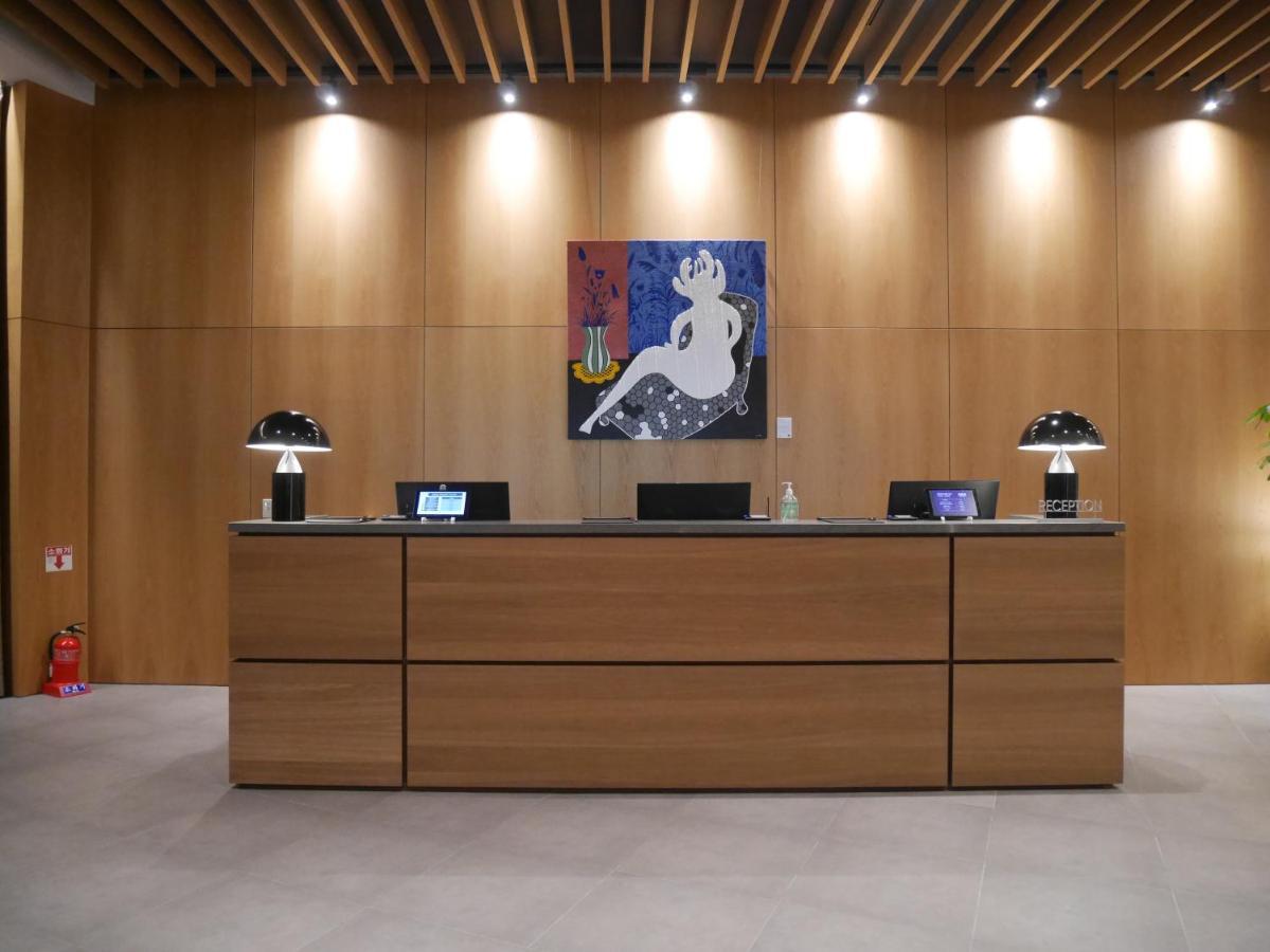 Avani Hotel 4*