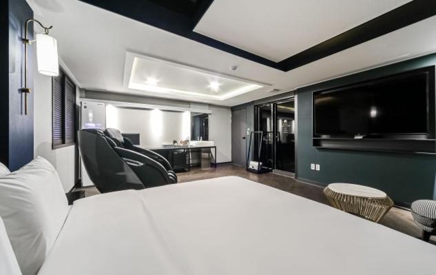 French Code Hotel