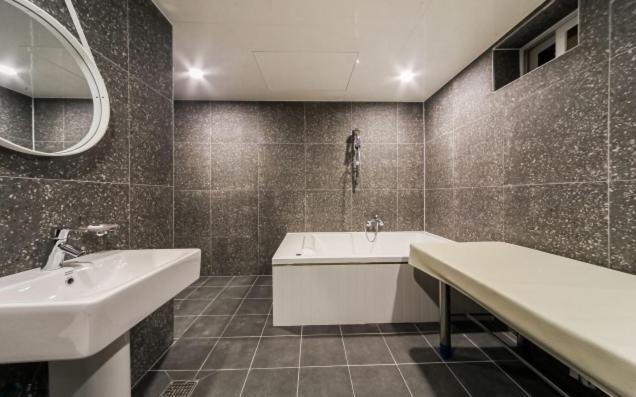 Hotel French Code Busan