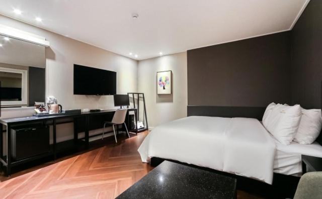 French Code Hotel Busan