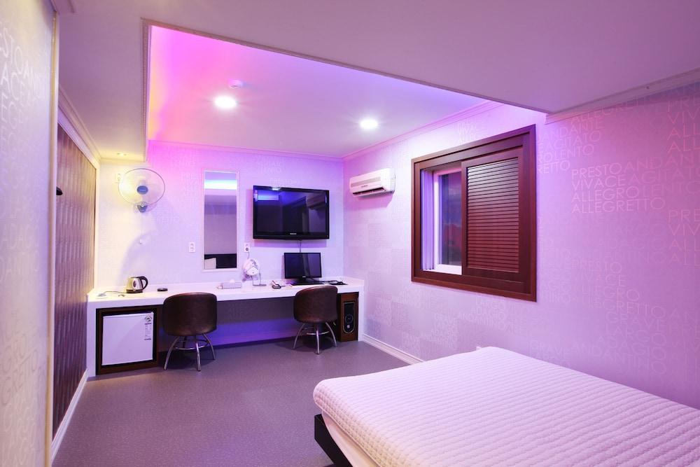 Top Motel Busan Motel