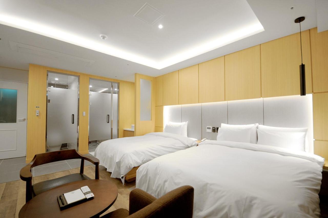 Gijang Hound Ilgwang Hotel 2*