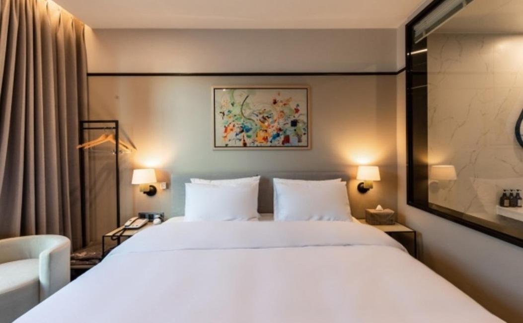 Hotel Brown Dot Deokcheon