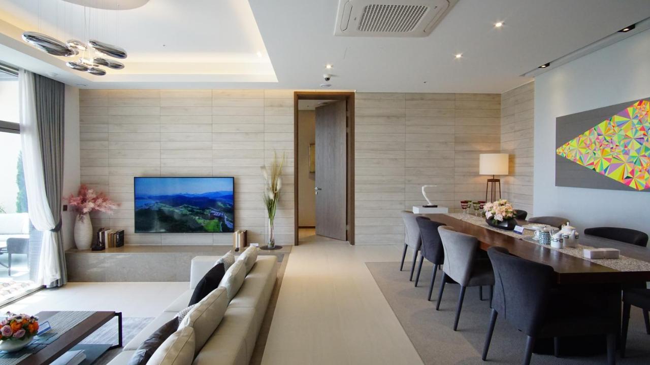 Haeundae Golf & * Busan