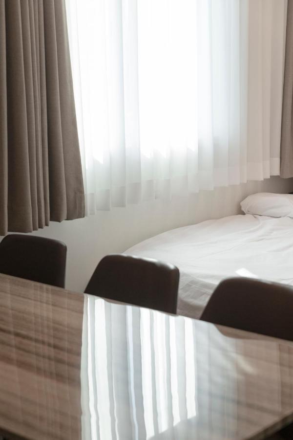 Hotel Lounge 26