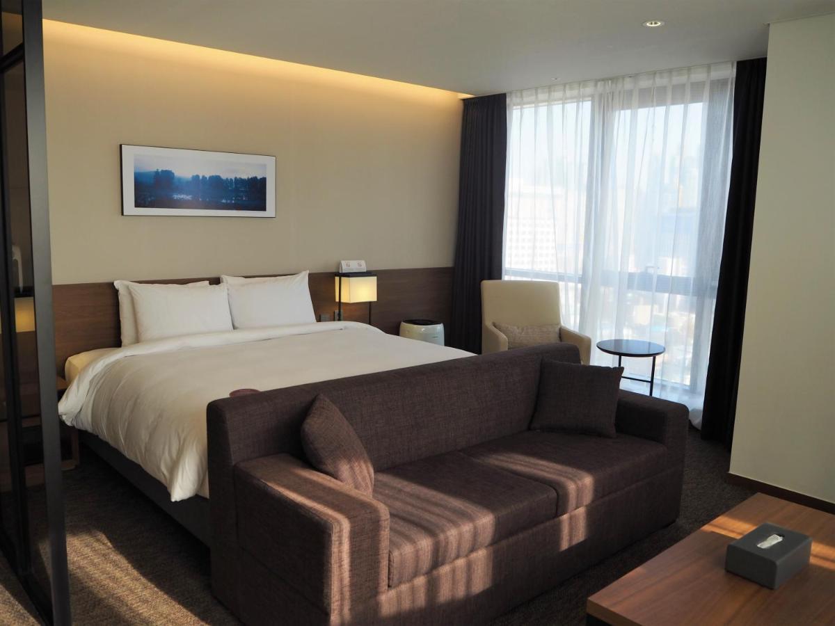 Ramada Encore By Wyndham Haeundae Hotel 4*